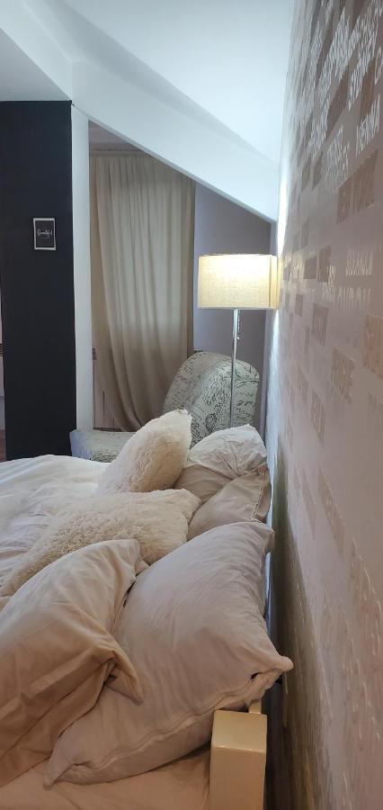 Sleep And Drive White Apartment Sarajevo Bagian luar foto