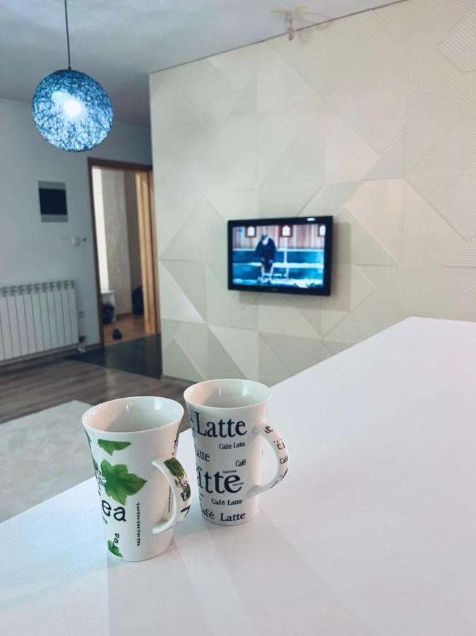 Sleep And Drive White Apartment Sarajevo Bagian luar foto
